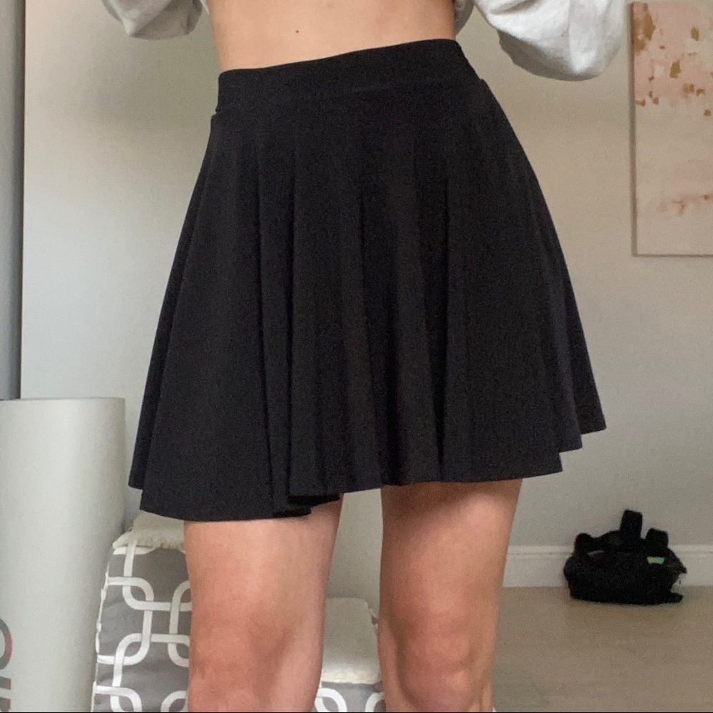 Un Deux Trois Pleated Skirt